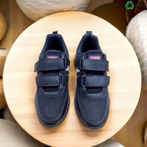 Velcro shoes